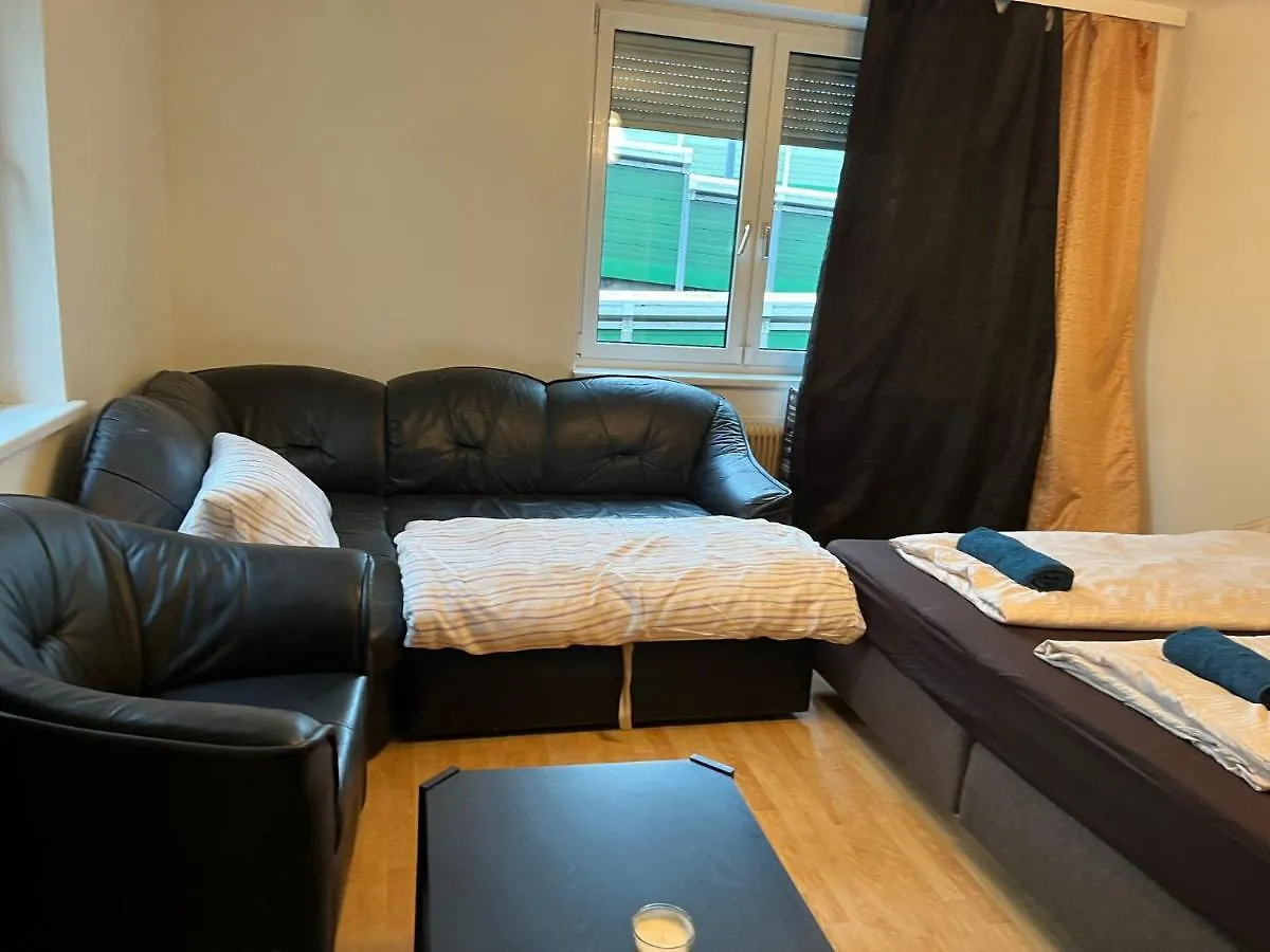 Breathtaking Shared Villa Near Danube River /W Garden And Parking Viena