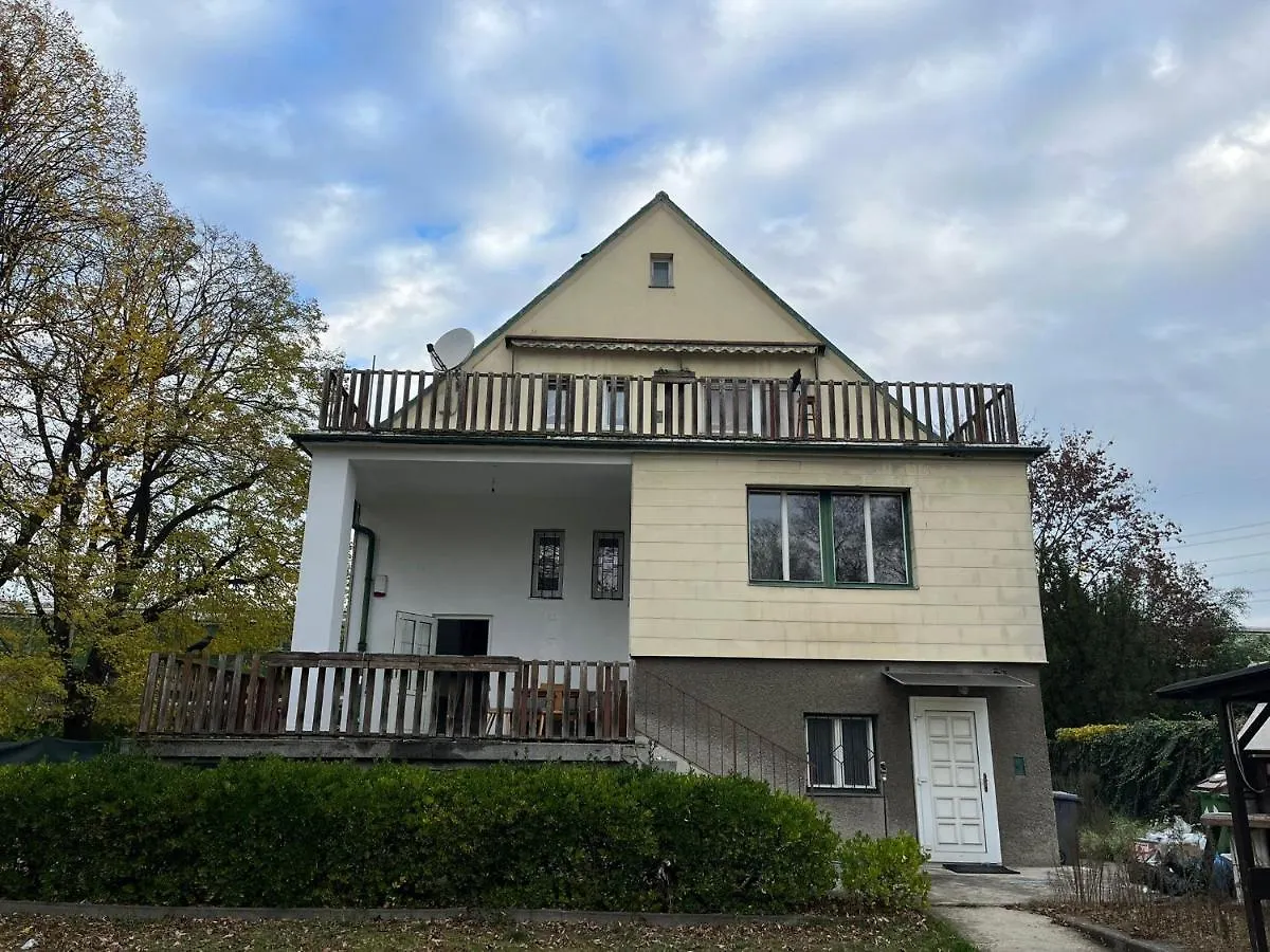 Casa de hóspedes Breathtaking Shared Villa Near Danube River /W Garden And Parking Viena