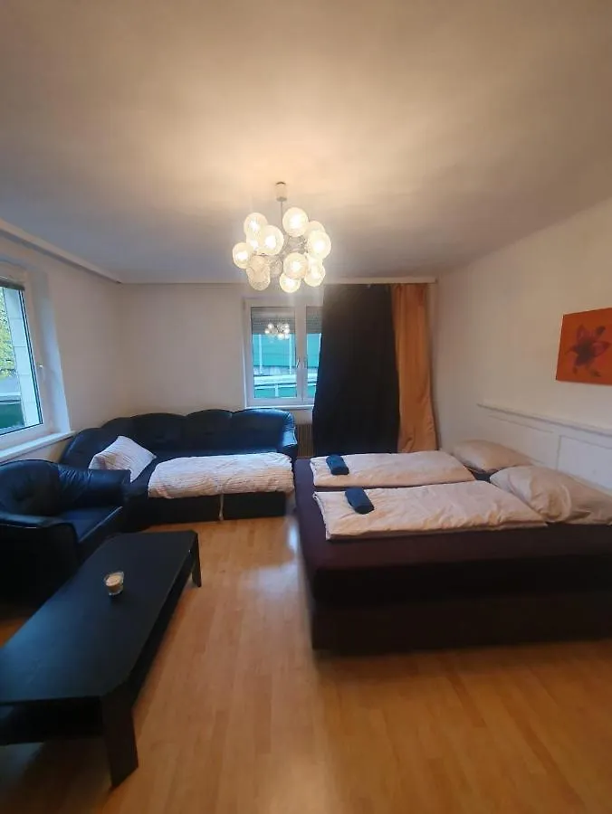 Breathtaking Shared Villa Near Danube River /W Garden And Parking Vienna Guest house