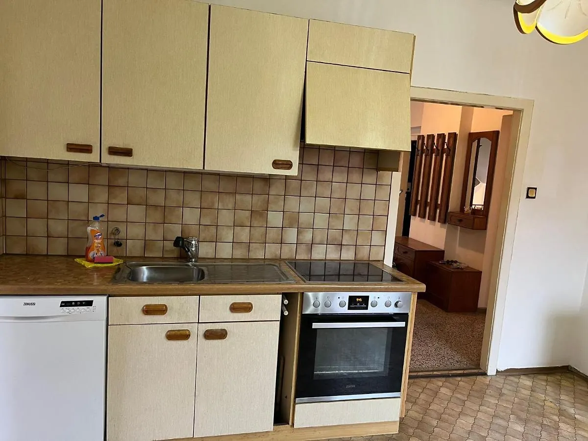 Guest house Breathtaking Shared Villa Near Danube River /W Garden And Parking Vienna