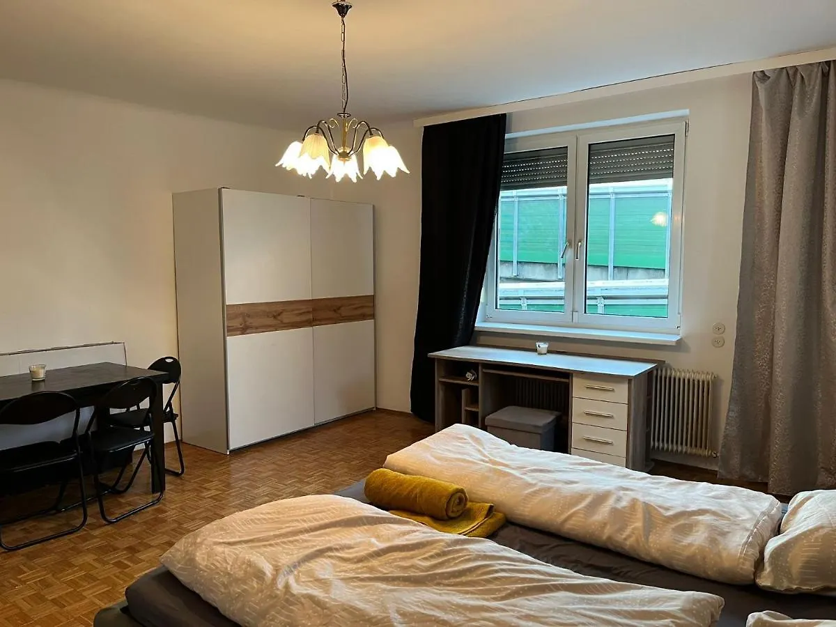 Breathtaking Shared Villa Near Danube River /W Garden And Parking Vienna