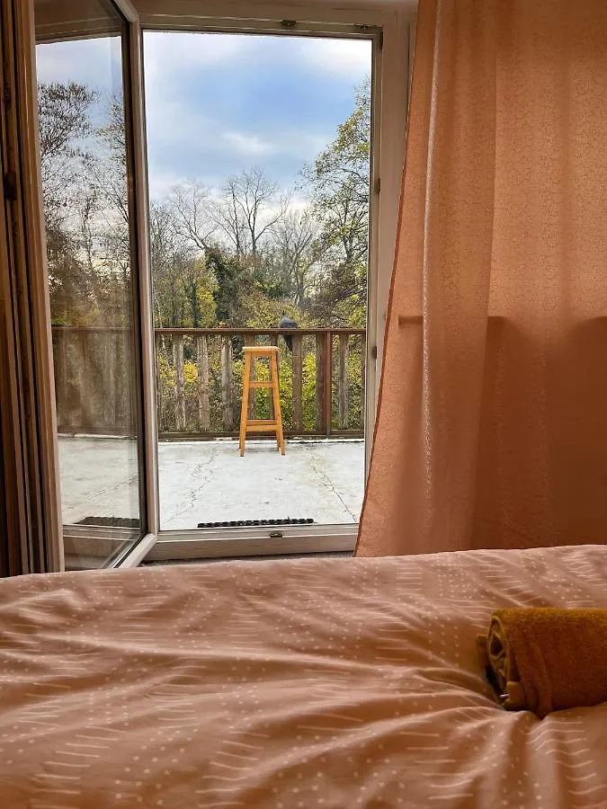 Breathtaking Shared Villa Near Danube River /W Garden And Parking Βιέννη Πανσιόν